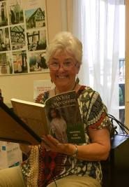 Sandra Lee Cleary reading at senior center 2017